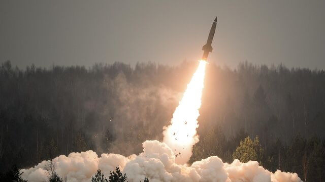 Ukraine ồ ạt nã tên lửa vào Nga nhưng không lọt lưới phòng không