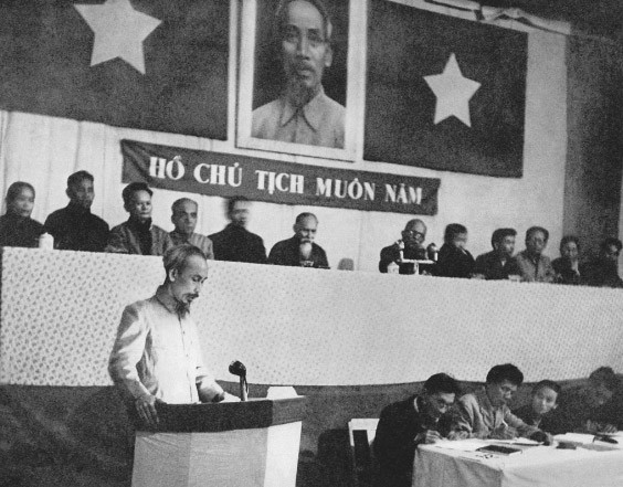Từ chức, thôi chức và những lần sửa sai thời Chủ tịch Hồ Chí Minh