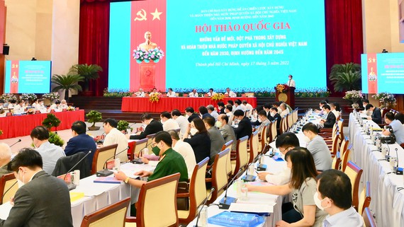 Chủ tịch nước Nguyễn Xuân Phúc chủ trì Hội thảo khoa học quốc gia về xây dựng, hoàn thiện nhà nước pháp quyền 