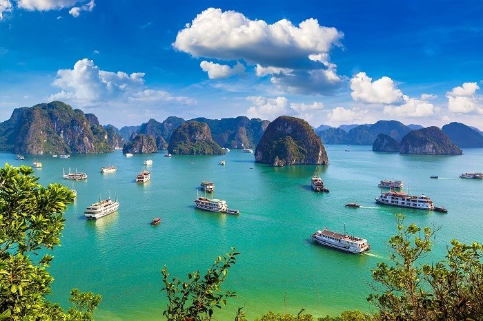 Việt Nam sở hữu 2 tuyến du lịch bằng thuyền đẹp nhất Đông Nam Á 