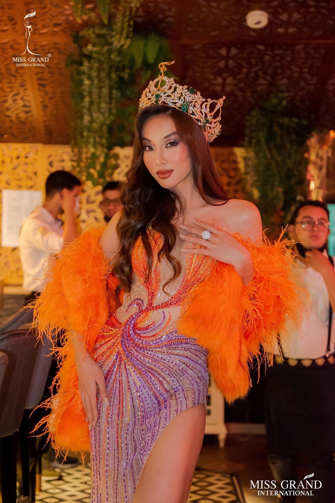 Hoa hậu Thùy Tiên đầy quyền lực và nóng bỏng khi xuất hiện trên trang bìa tạp chí Colombia