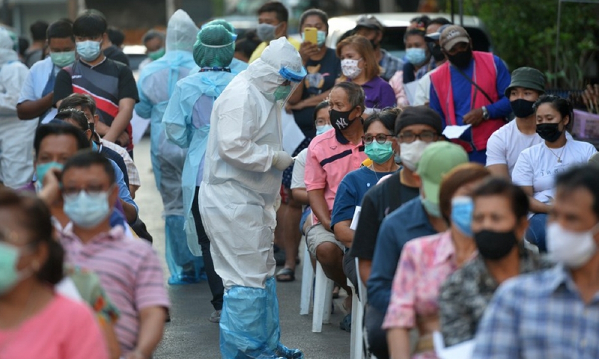 Báo động tình trạng lây nhiễm Covid-19 trong hộ gia đình tại Thái Lan