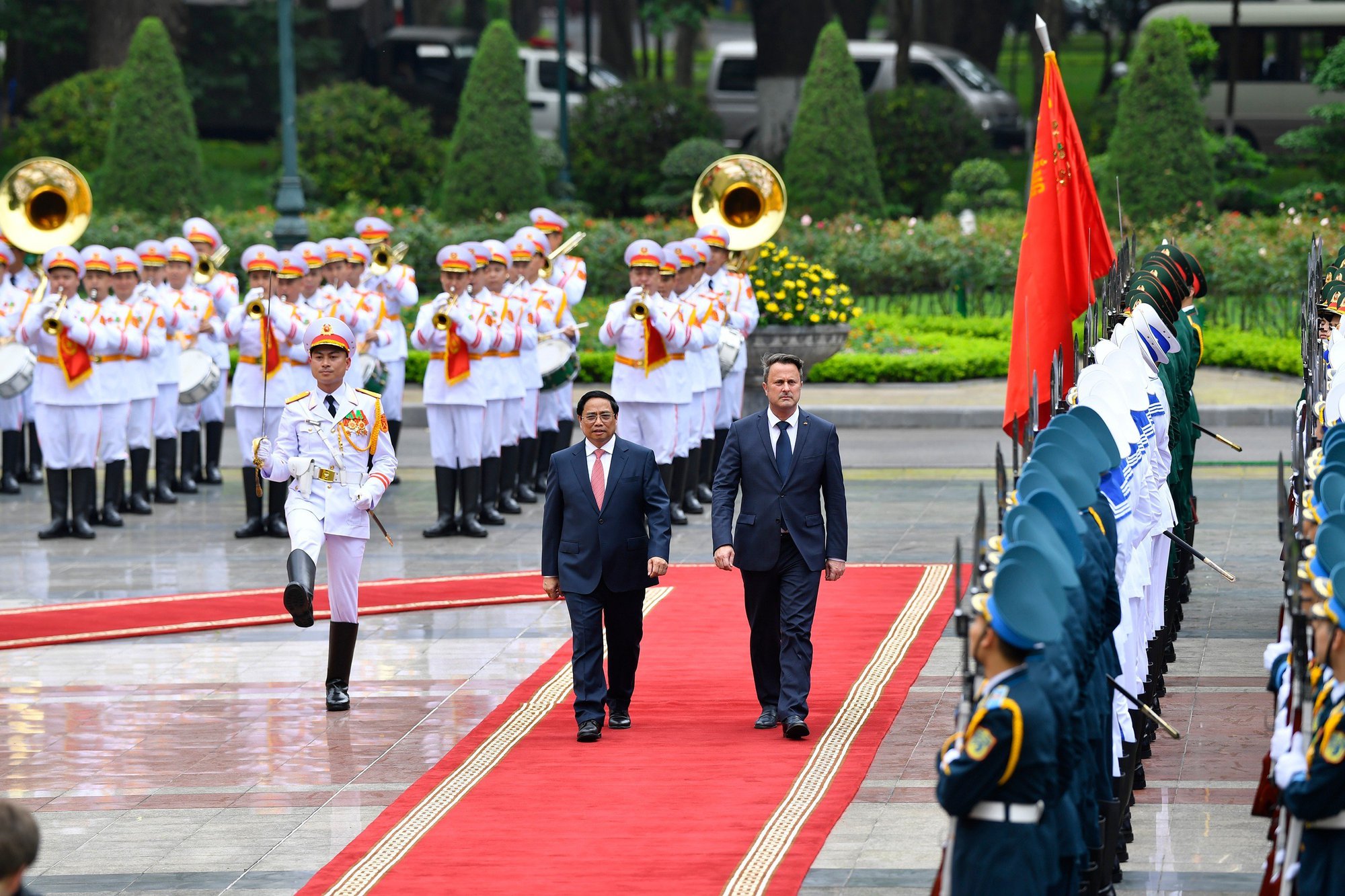Chùm ảnh: Thủ tướng Phạm Minh Chính đón, hội đàm với Thủ tướng Luxembourg