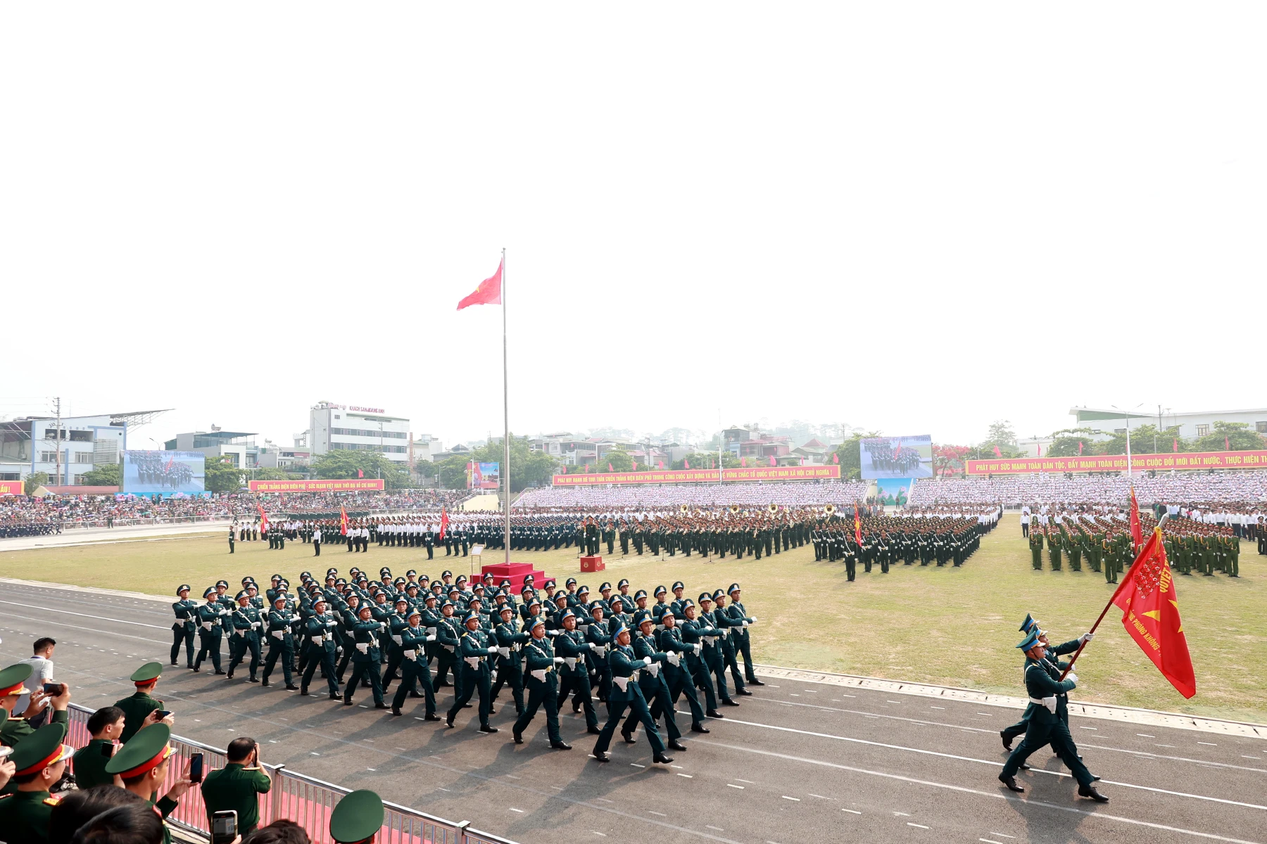 Nhiều hoạt động nhân kỷ niệm 70 năm chiến thắng Điện Biên Phủ