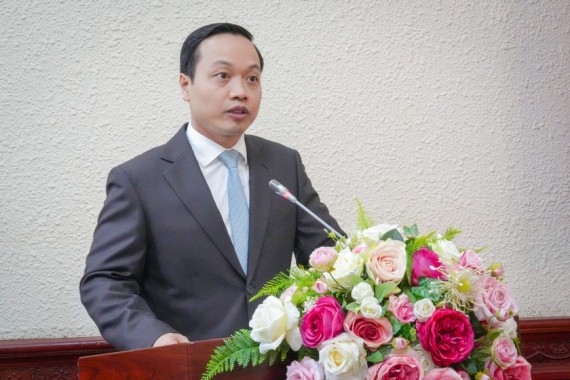 Trao Quyết định điều động, bổ nhiệm đồng chí Trần Tiến Dũng giữ chức Thứ trưởng Bộ Tư pháp 
