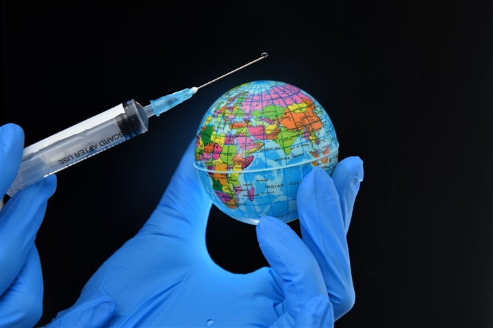Thế giới tiêm hơn 2 tỉ liều vaccine COVID-19