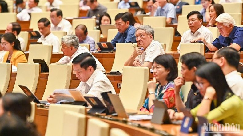 Đại biểu Quốc hội nêu những con số đáng báo động về sử dụng thuốc lá ở Việt Nam 