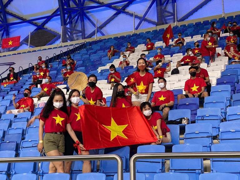 UAE chơi xấu, 'ôm' hết vé của CĐV Việt Nam