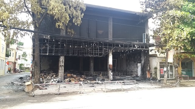Vụ cháy phòng trà khiến 6 người chết: Vì sao không ai sống sót?
