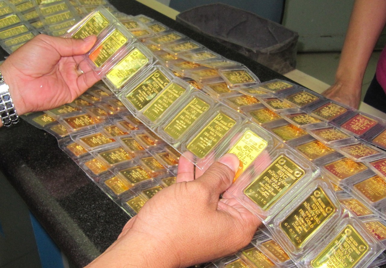 Giá vàng trong nước đảo chiều tăng 400.000 đồng mỗi lượng