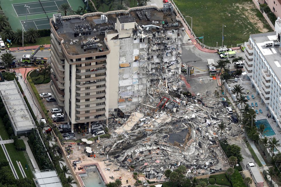 Vụ sập tòa nhà tại Mỹ: Chạy đua thời gian giải cứu nạn nhân