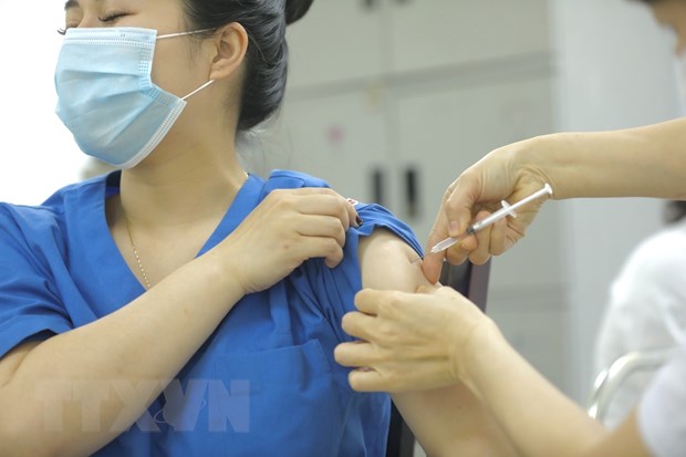 VIDEO: Tiêm vaccine phòng Covid-19 cho sinh viên Trường Đại học Kỹ thuật y tế Hải Dương