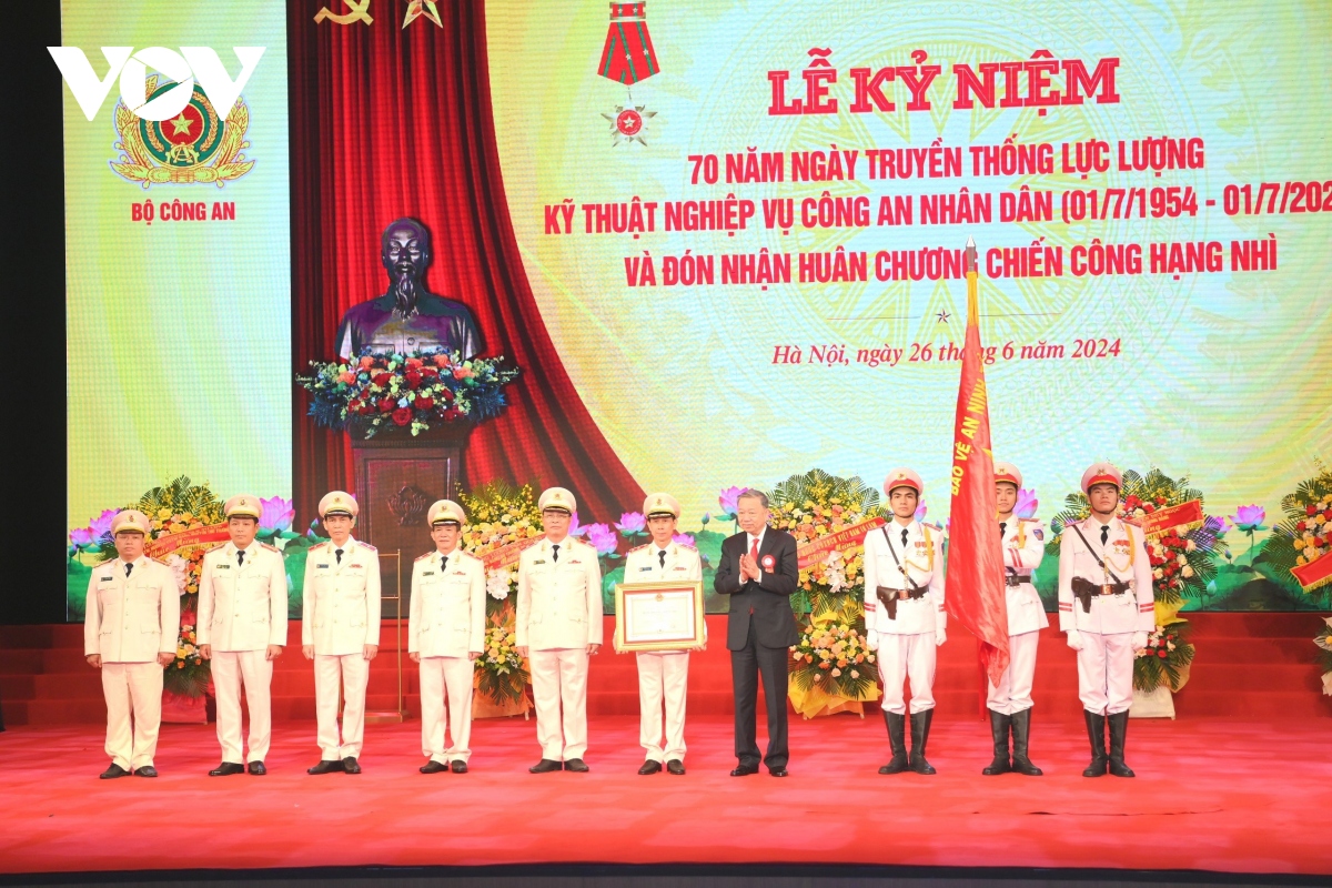 Chủ tịch nước Tô Lâm dự Lễ kỷ niệm 70 năm Lực lượng Kỹ thuật nghiệp vụ CAND 