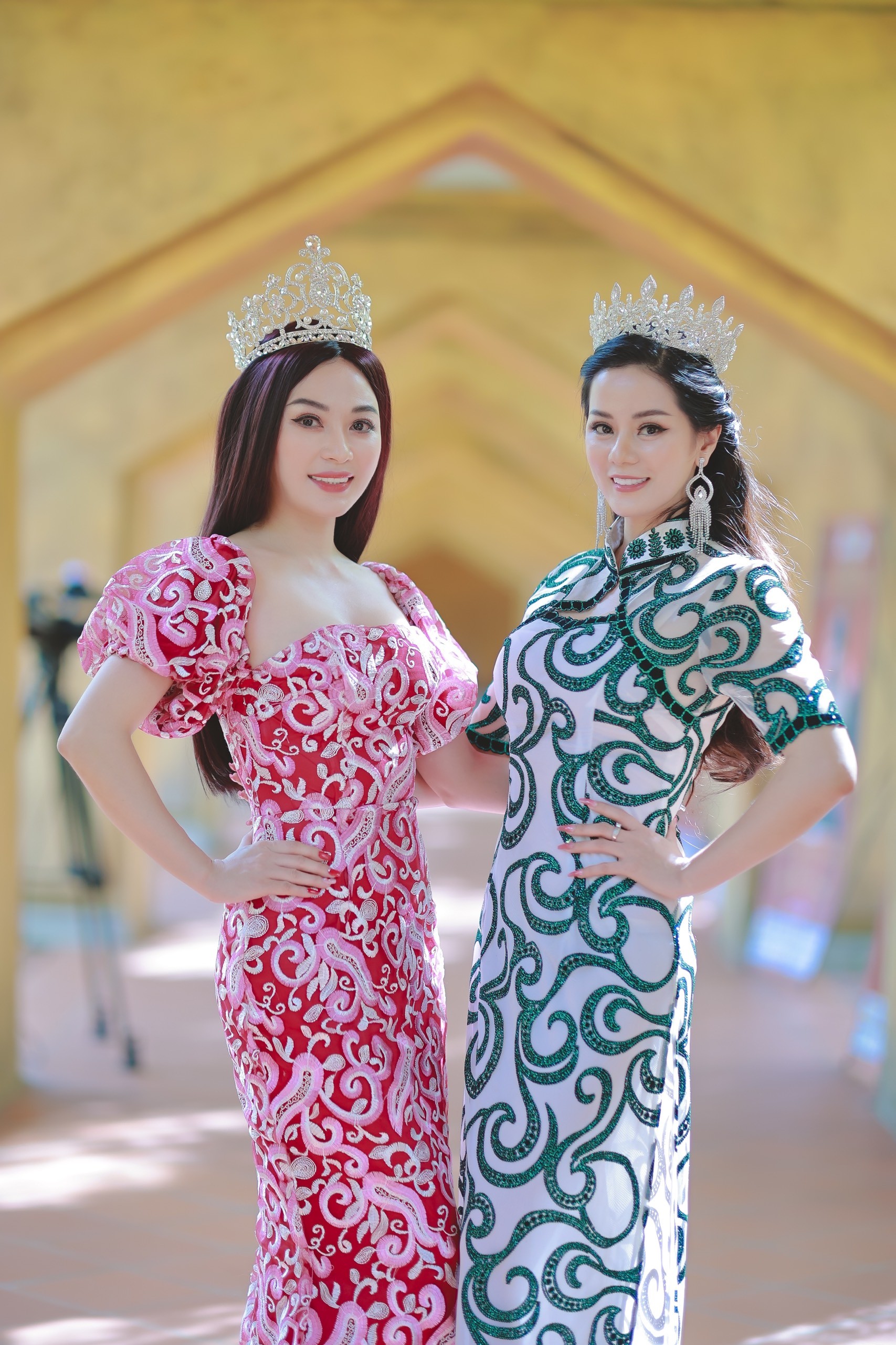 Nhan sắc mười phân vẹn mười của Hoa hậu Vũ Ngọc Anh và Á hậu Lê Xuân Tâm tại Hoa hậu Doanh nhân Việt Nam 2022