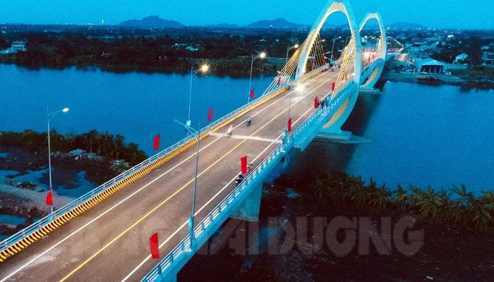 Khánh thành cầu Dinh nối thị xã Kinh Môn với huyện Thủy Nguyên