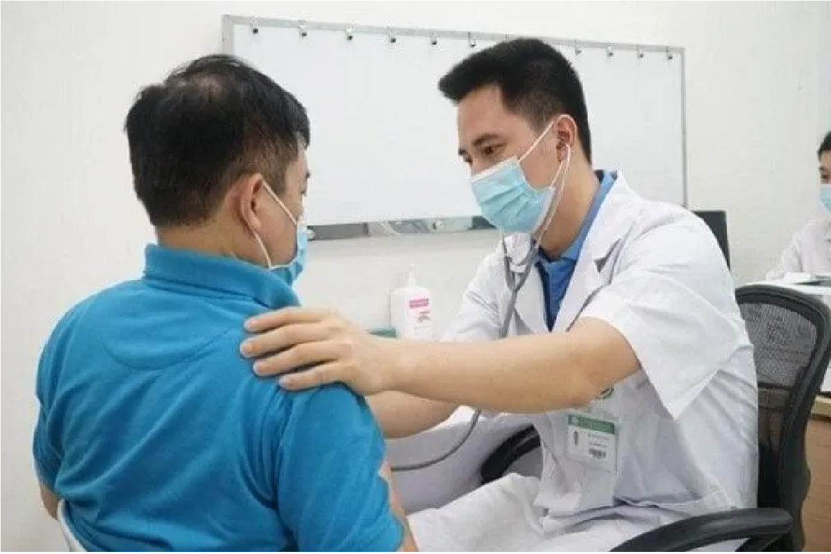 Bệnh viện Bạch Mai đề xuất tăng 20% giá khám chữa bệnh bảo hiểm y tế