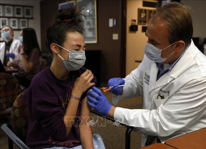Mỹ có kế hoạch tiêm vaccine cho trẻ dưới 12 tuổi vào trước năm học mới 
