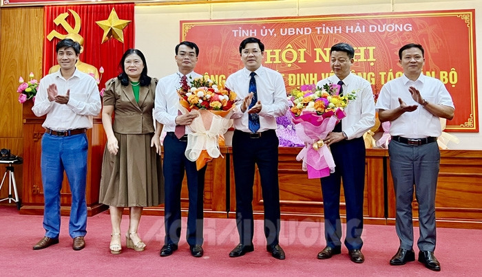 Công bố quyết định phê duyệt chức danh Phó bí thư, Chủ tịch UBND huyện Gia Lộc