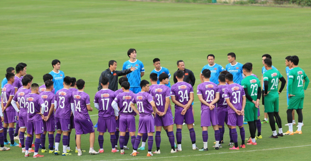 HLV Park Hang Seo vắng mặt ở buổi tập đầu tiên của ĐT Việt Nam trước vòng loại World Cup