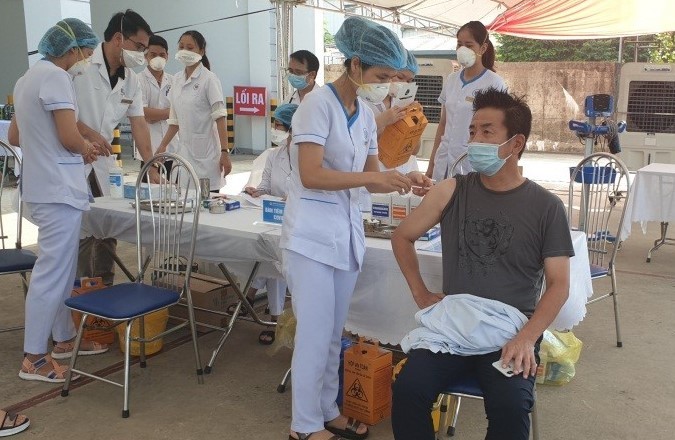 Hơn 110.000 người lao động ở Hải Phòng đăng ký tiêm vắc-xin Sinopharm 