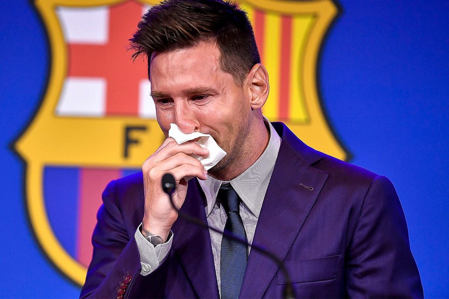 Được rao bán…1 triệu USD, khăn giấy Messi lau nước mắt khi chia tay Barca có gì đặc biệt? 