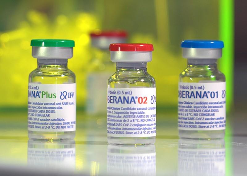 Cuba cấp phép hai vắc-xin ngừa COVID-19 nội địa, thuốc của AstraZeneca có kết quả khả quan