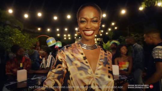 Quốc gia châu Phi cấm công ty quảng cáo thuê người mẫu da trắng