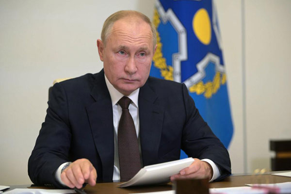 Bầu cử Hạ viện Nga: Tổng thống Putin bỏ phiếu trực tuyến, gần 260.000 người bỏ phiếu sớm