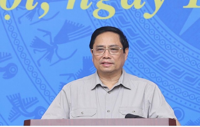 Thủ tướng Phạm Minh Chính: 'Ai không làm thì đứng sang một bên cho người khác làm'! 