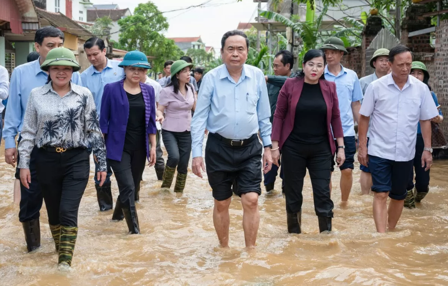 Chủ tịch Quốc hội kiểm tra công tác khắc phục thiệt hại do bão số 3 tại Thái Nguyên 