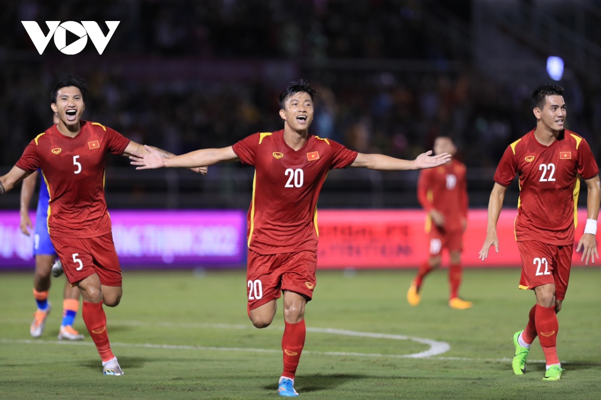 ĐT Việt Nam 3-0 ĐT Ấn Độ: Cơn đau đầu dễ chịu của HLV Park Hang Seo 