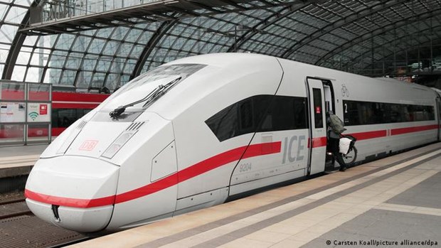 Vận tải đường sắt tại Đức bị gián đoạn do sự cố đứt dây cáp