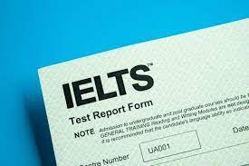 Hiệu trưởng khuyên tất cả sinh viên ra trường nên có chứng chỉ IELTS