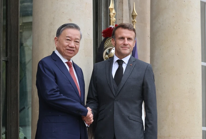 Tổng Bí thư, Chủ tịch nước Tô Lâm và Tổng thống Pháp Emmanuel Macron gặp gỡ báo chí trước hội đàm