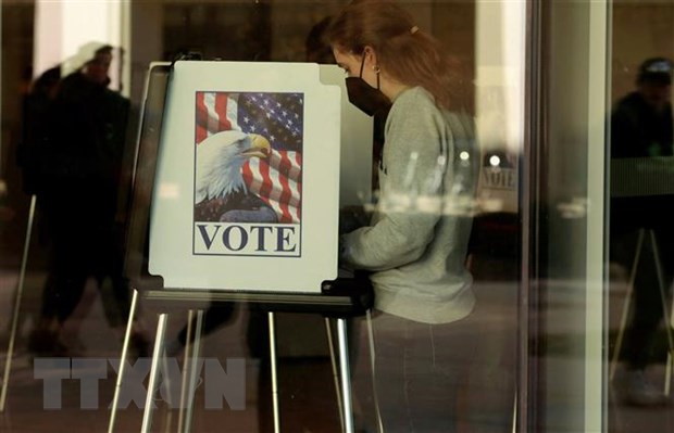 Bầu cử Mỹ: Nhiều cử tri lo lắng AI lan truyền tin sai lệch về bầu cử