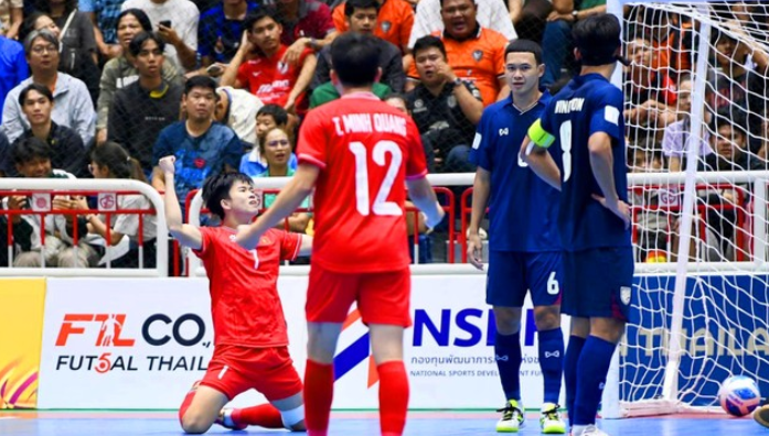 HLV tuyển futsal Thái Lan nói gì sau trận thua sốc đội tuyển Việt Nam?