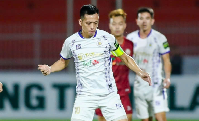 Đi vào lịch sử V-League, cựu tuyển thủ Việt Nam lên kênh TikTok của FIFA