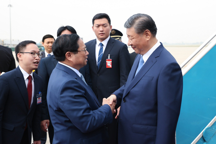 Tổng Bí thư, Chủ tịch Trung Quốc Tập Cận Bình đến Hà Nội, bắt đầu chuyến thăm Việt Nam 