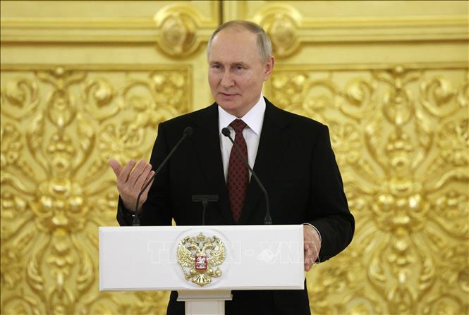 Tổng thống Nga Vladimir Putin giao lưu trực tuyến với người dân 