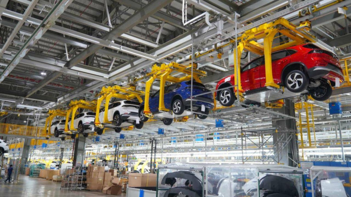Việt Nam sản xuất gần 440 nghìn ô tô trong năm 2022 