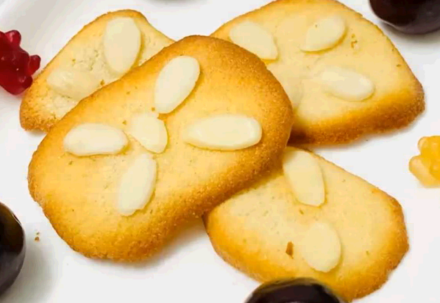 Ẩm thực: Bánh lưỡi mèo