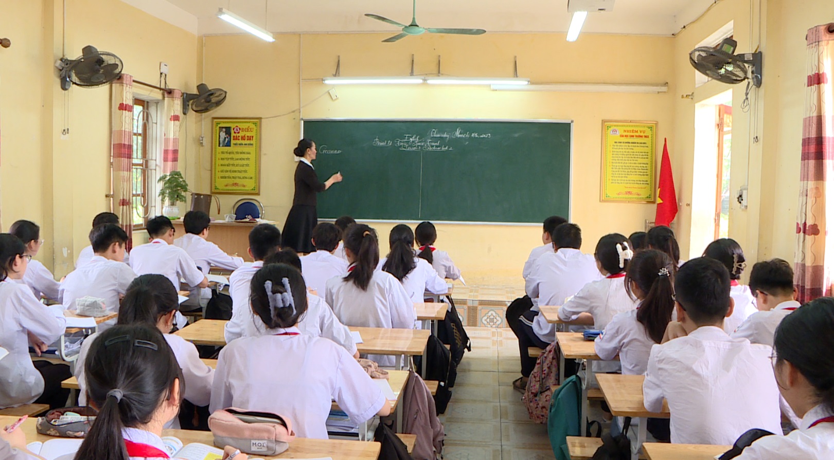 Kinh Môn nâng cao chất lượng dạy môn tiếng anh và văn học