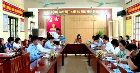 GIÁM SÁT HOẠT ĐỘNG TRƯỜNG HỌC TẠI MỘT SỐ XÃ SÁP NHẬP