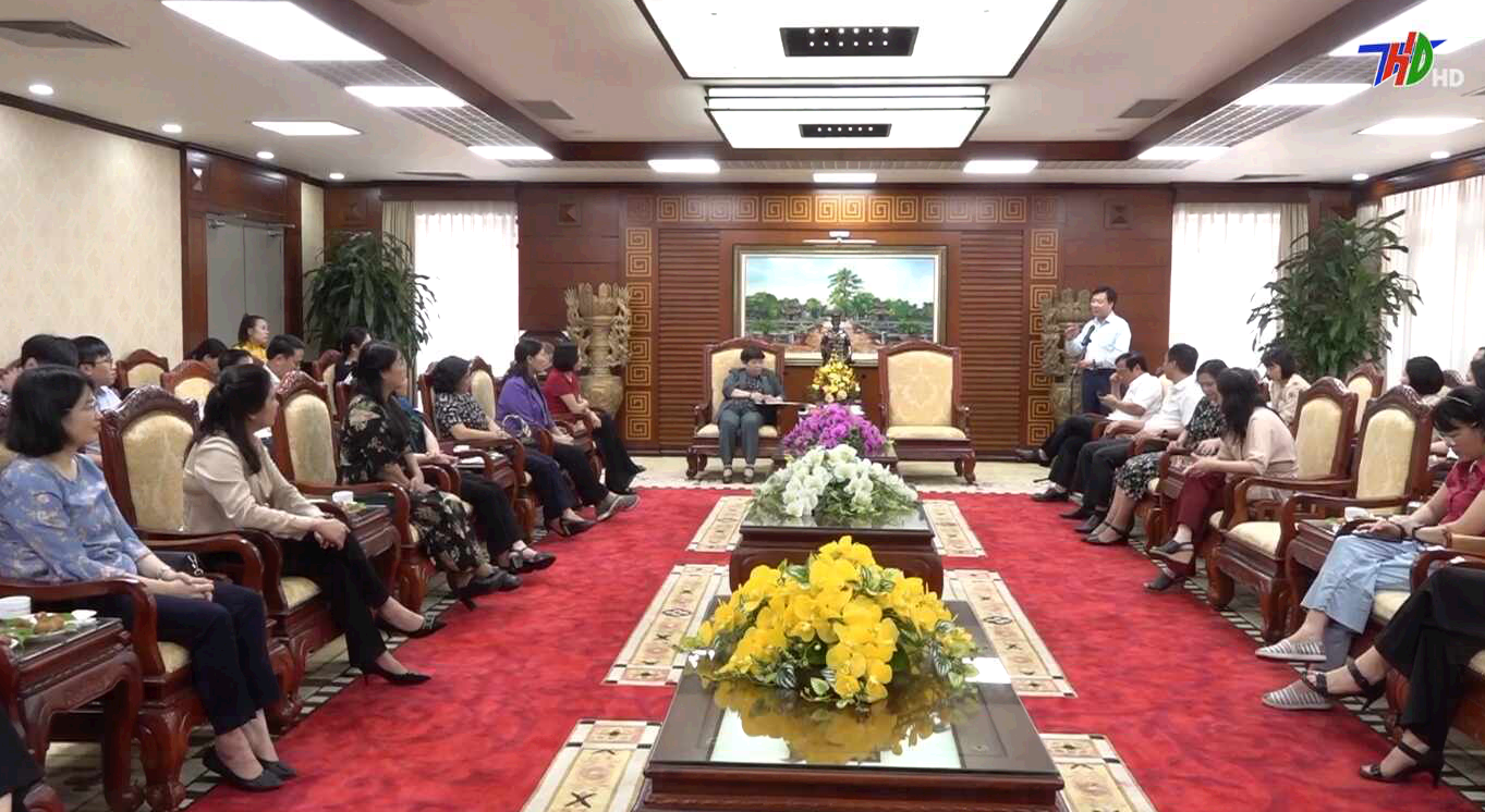 Lãnh đạo tỉnh tiếp đoàn công tác nhóm nữ đại biểu Quốc hội Việt Nam