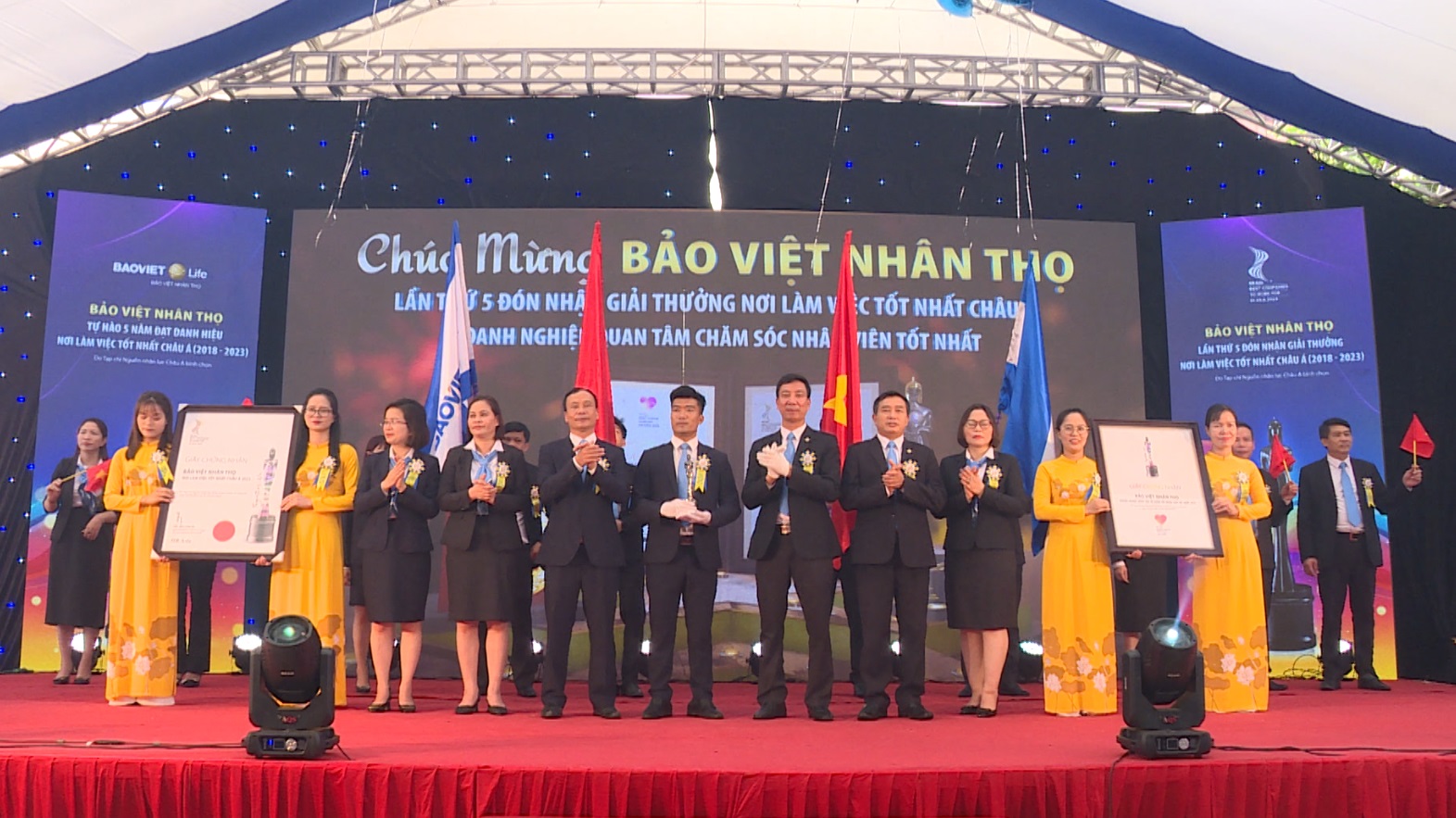 Bảo Việt nhân thọ Hải Dương đón giải thưởng nơi làm việc tốt nhất Châu Á