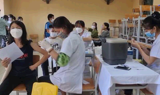 TP Hải Dương tiêm vaccine phòng Covid-19 cho học sinh