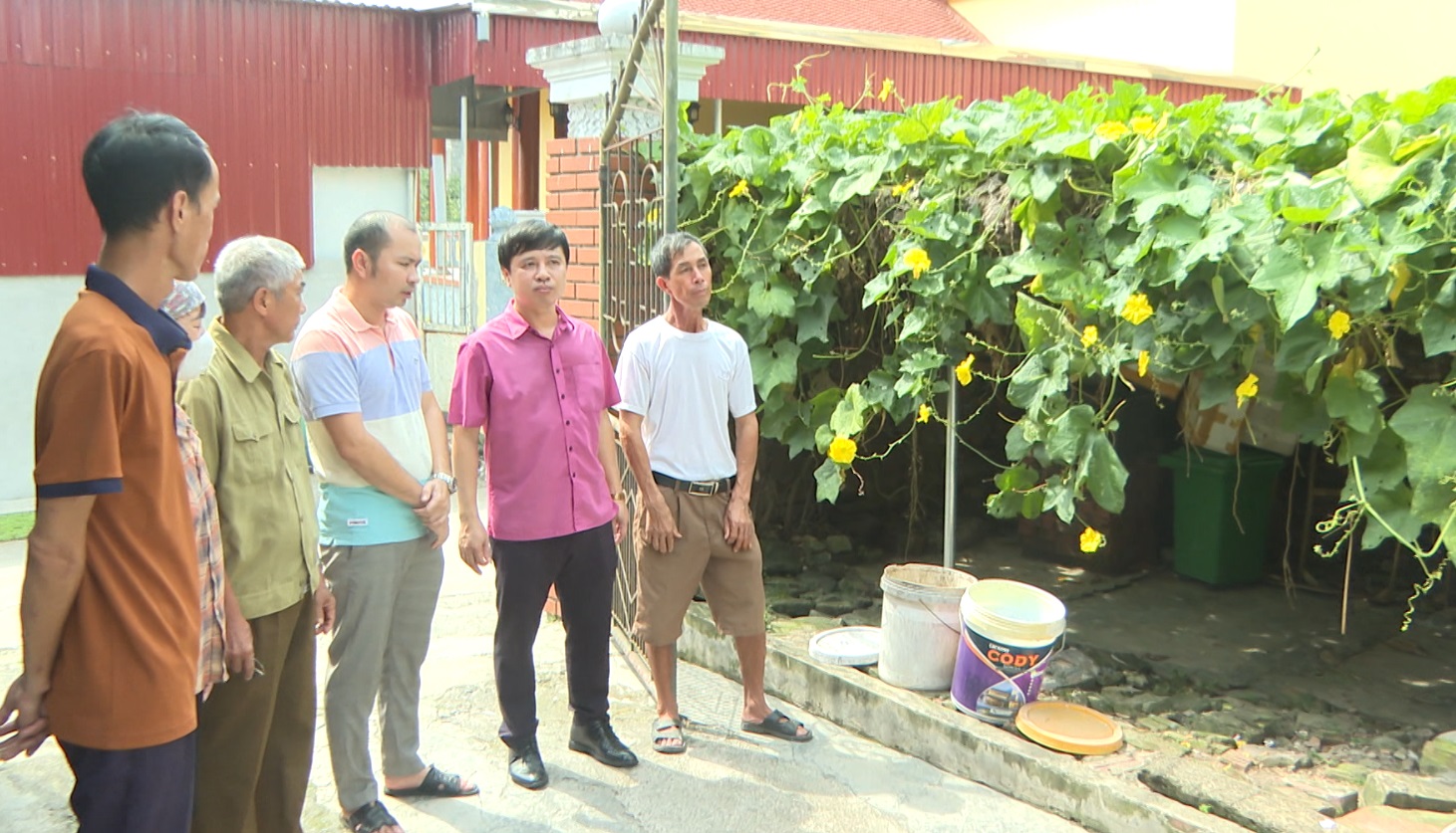 MÔI TRƯỜNG VỚI CUỘC SỐNG: BÌNH GIANG XÂY DỰNG MÔ HÌNH ĐIỂM VỀ PHÂN LOẠI, XỬ LÝ RÁC THẢI SINH HOẠT TẠI NGUỒN