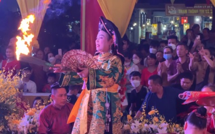 Bế mạc Liên hoan diễn xướng hầu thánh tại Lễ hội mùa thu Côn Sơn - Kiếp Bạc