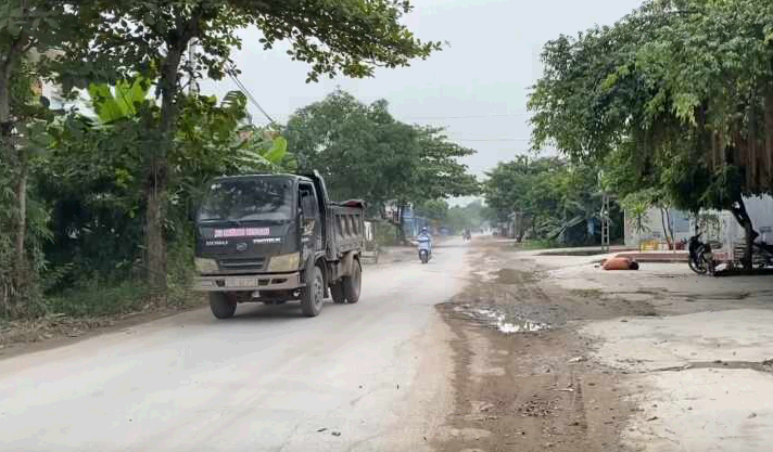 Những bất cập trên đường tỉnh 390 đoạn qua xã Thanh Hải, huyện Thanh Hà