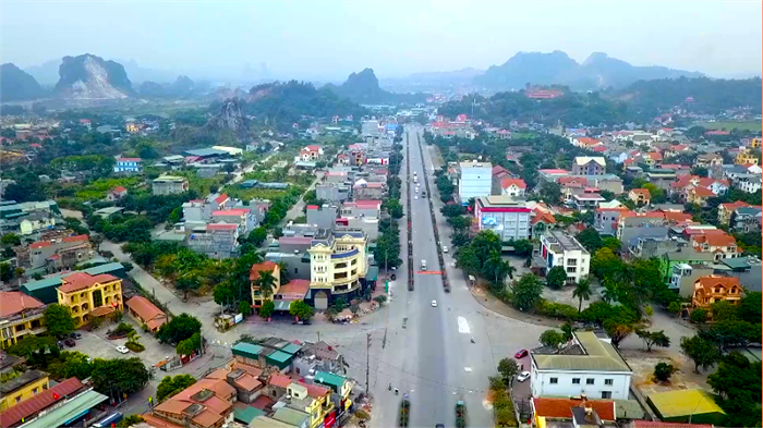 ĐỀ NGHỊ CHỦ TỊCH NƯỚC TẶNG THƯỞNG HUÂN CHƯƠNG LAO ĐỘNG HẠNG NHÌ CHO THỊ XÃ KINH MÔN 